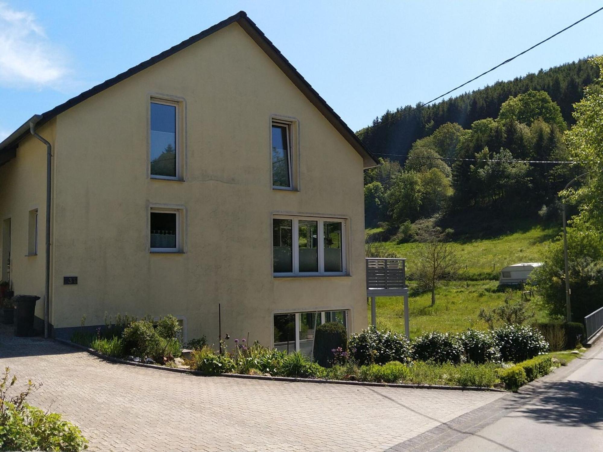 Apartment With Terrace And View Merschbach Luaran gambar