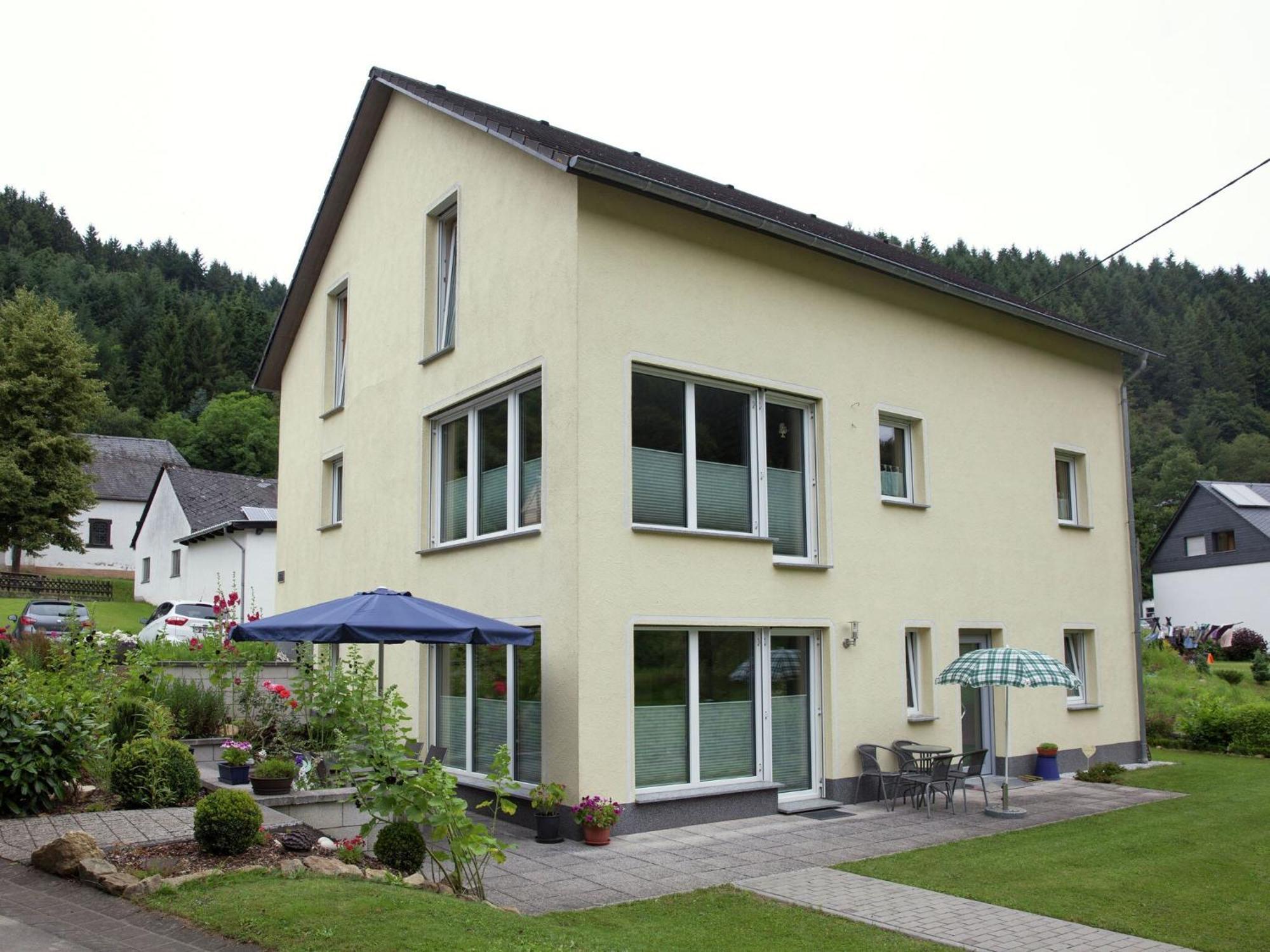 Apartment With Terrace And View Merschbach Luaran gambar