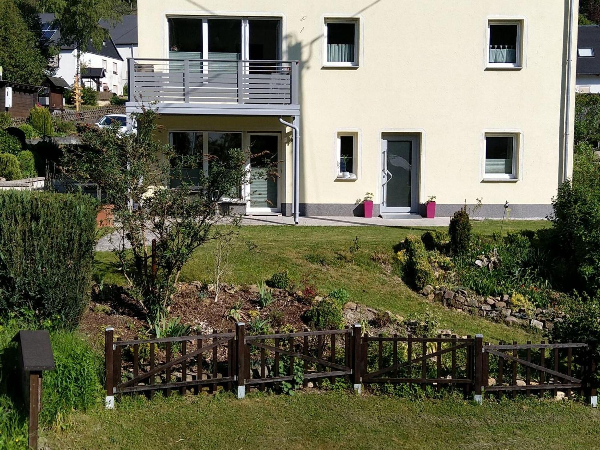 Apartment With Terrace And View Merschbach Luaran gambar