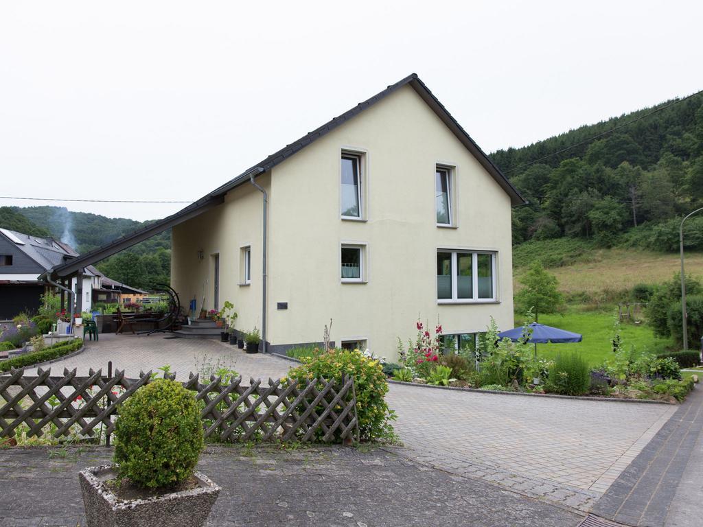 Apartment With Terrace And View Merschbach Luaran gambar